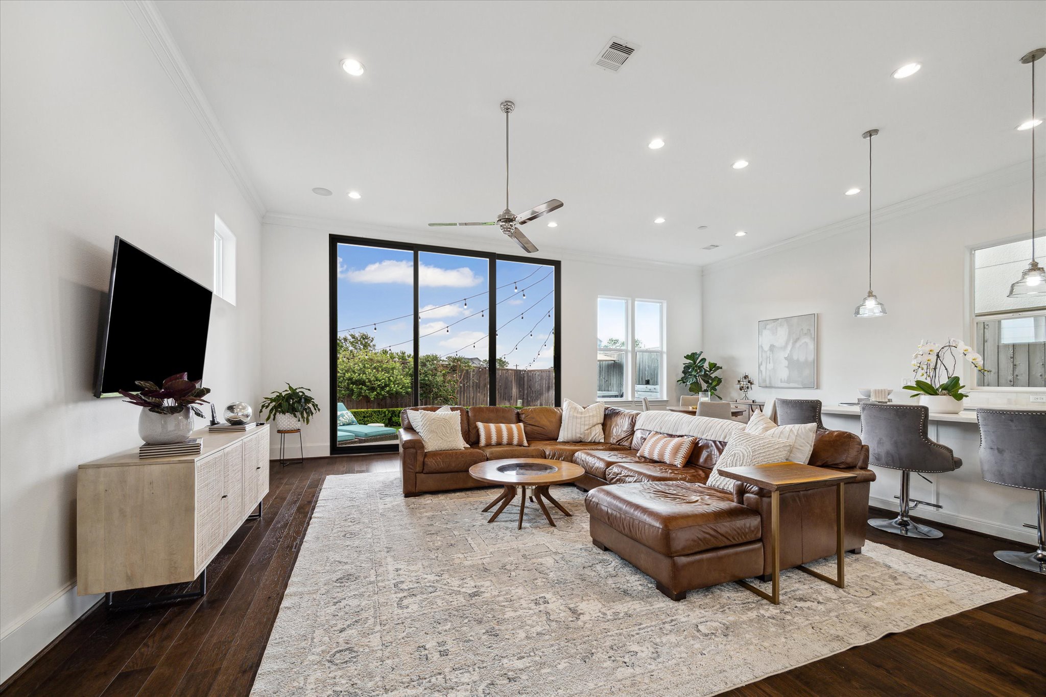 6124 Cottage Grove Lake Drive , Houston, TX, 77007 | 31704055 | Realty Texas LLC