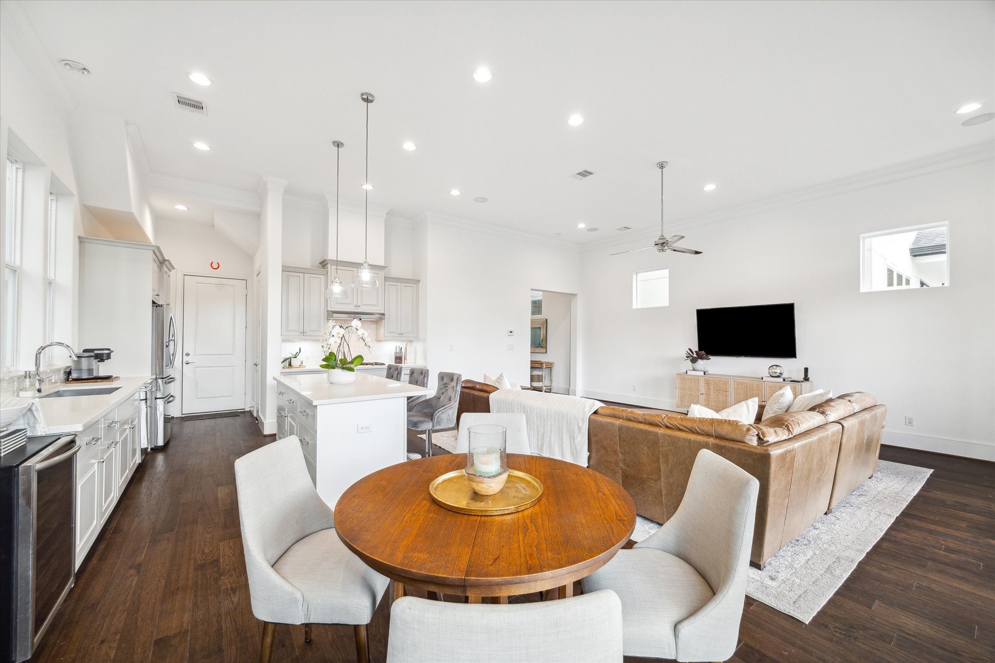 6124 Cottage Grove Lake Drive , Houston, TX, 77007 | 31704055 | Realty Texas LLC