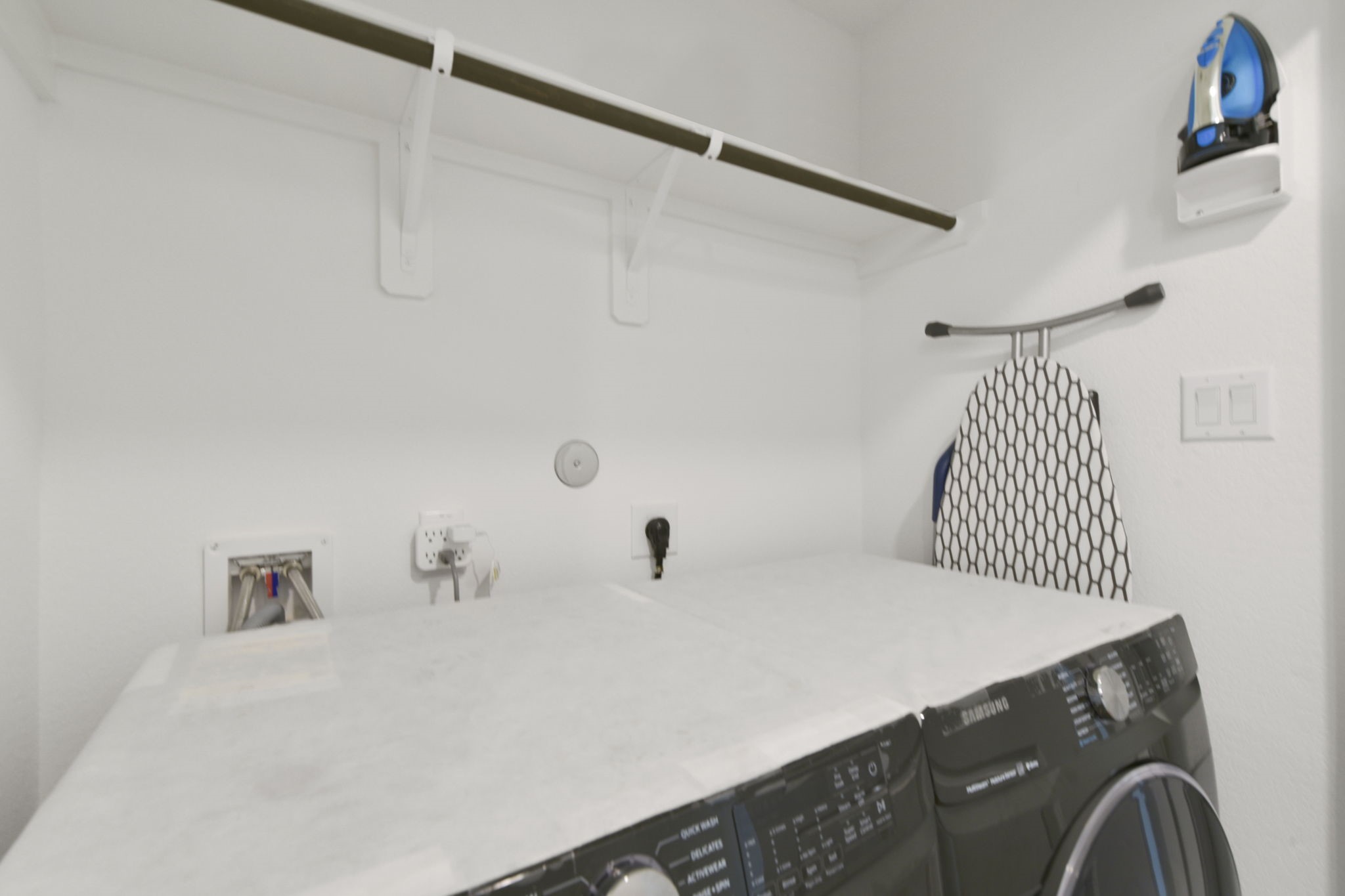 736 Delany Cove Court , La Marque, TX, 77568 | 76930229 | Realty Texas LLC