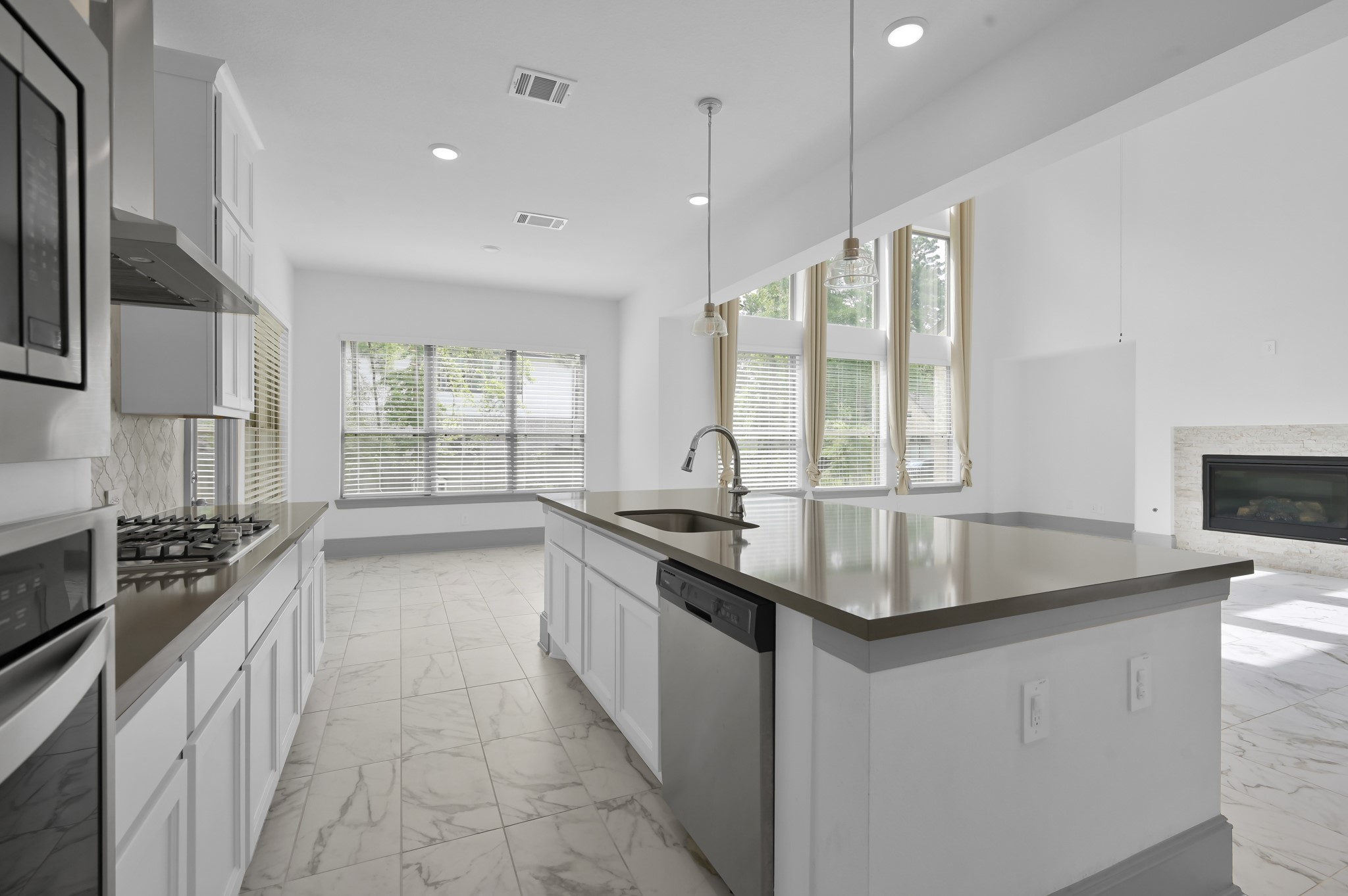 202 Twila Night Court , Conroe, TX, 77318 | 53080000 | Realty Texas LLC