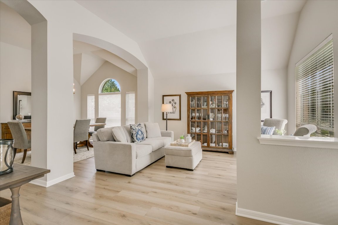 907 Windsor Hill Drive , Pflugerville, TX, 78660 | 1979186 | Realty Texas LLC