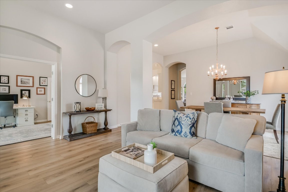 907 Windsor Hill Drive , Pflugerville, TX, 78660 | 1979186 | Realty Texas LLC