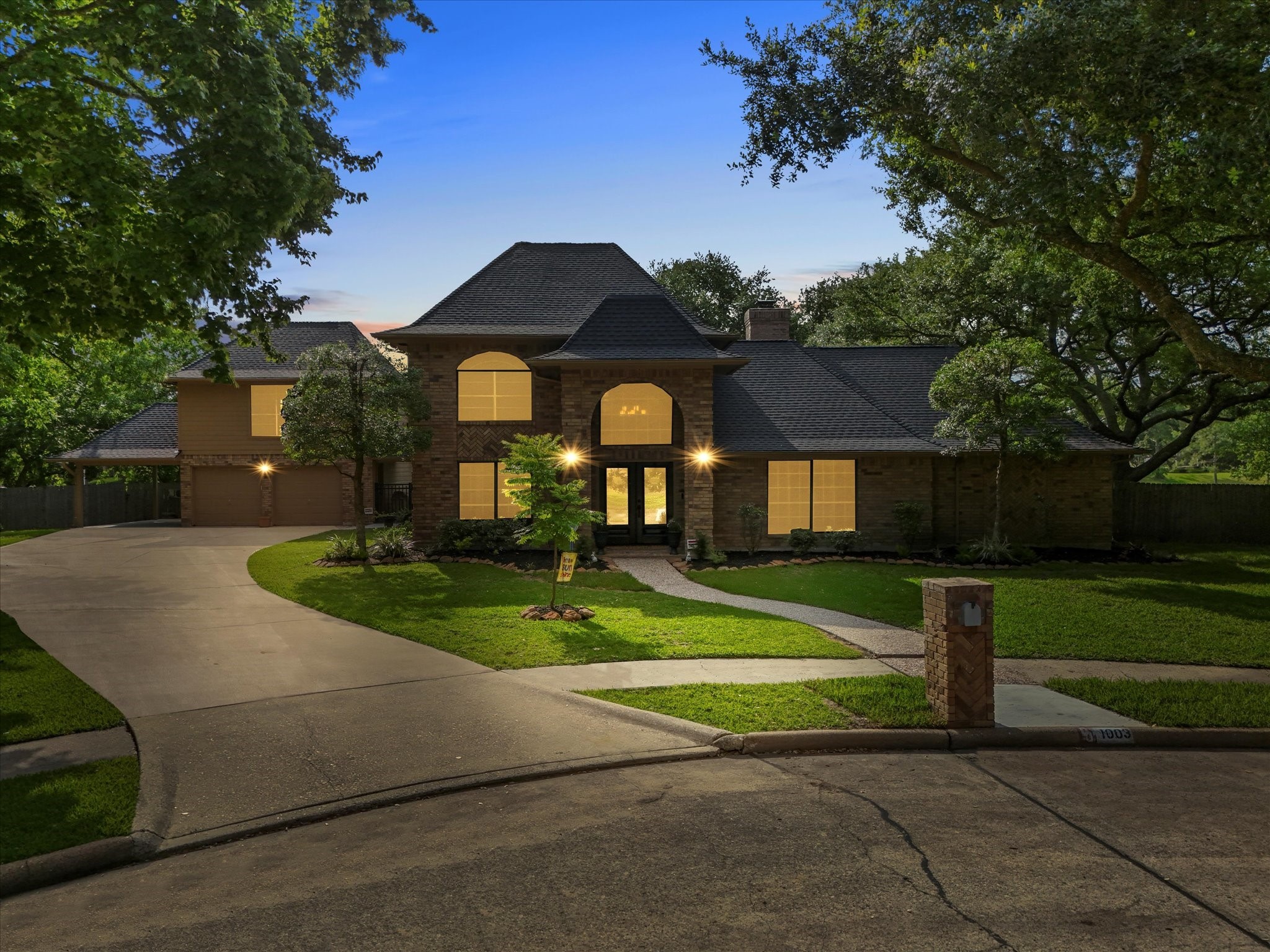 1003 Middlecreek Street , Friendswood, TX, 77546 | 98323334 | Realty Texas LLC