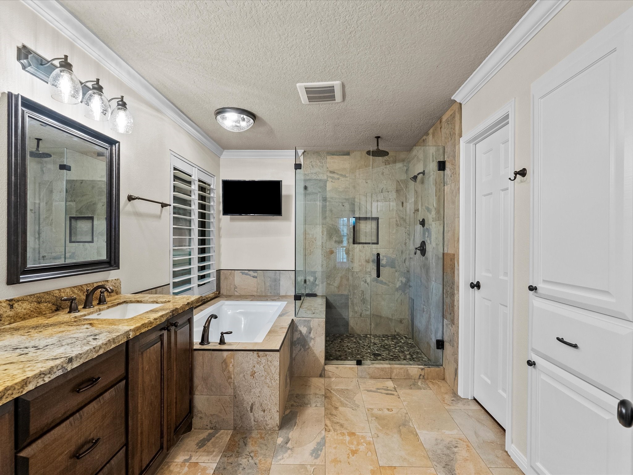 1003 Middlecreek Street , Friendswood, TX, 77546 | 98323334 | Realty Texas LLC