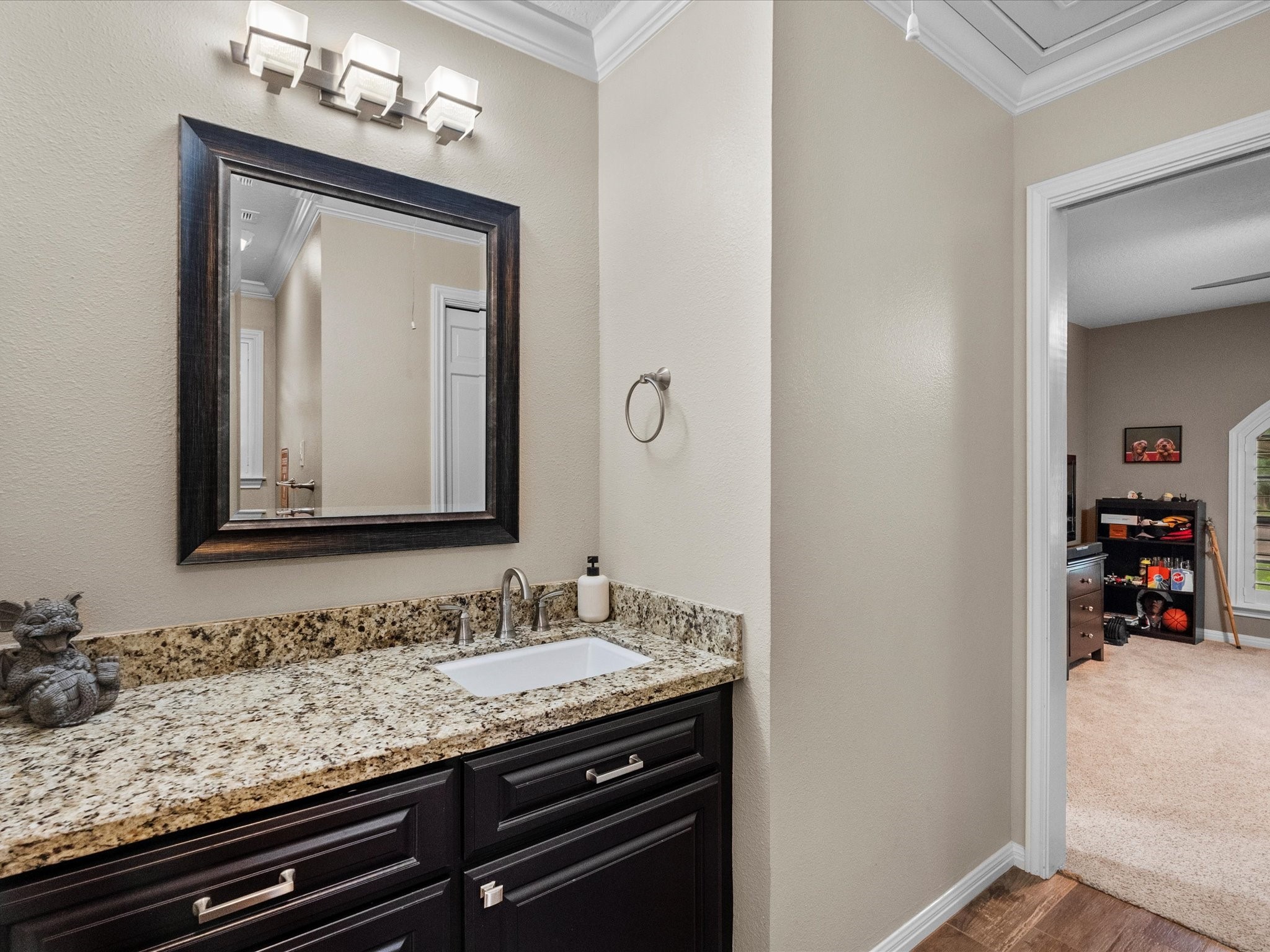 1003 Middlecreek Street , Friendswood, TX, 77546 | 98323334 | Realty Texas LLC
