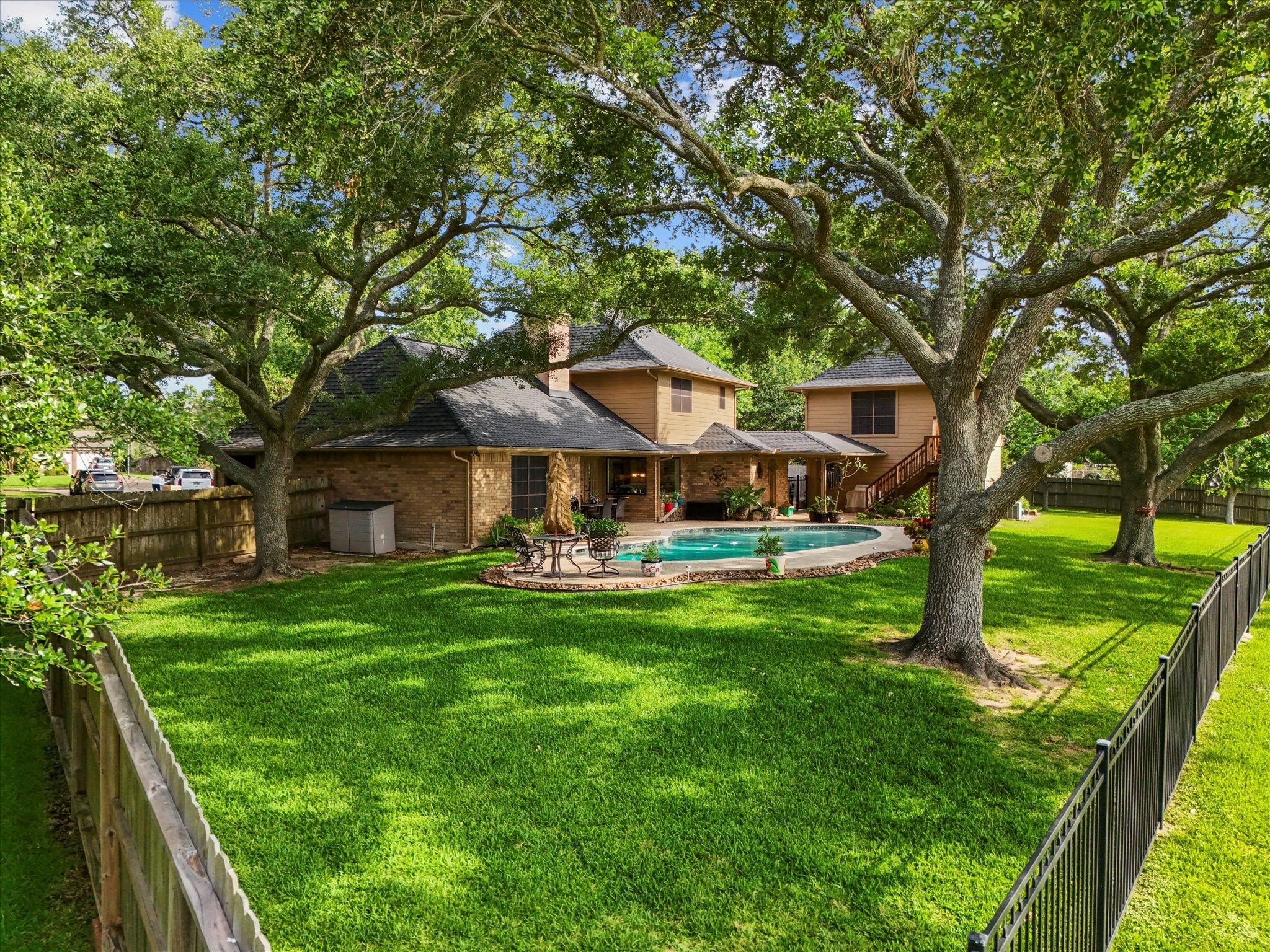 1003 Middlecreek Street , Friendswood, TX, 77546 | 98323334 | Realty Texas LLC