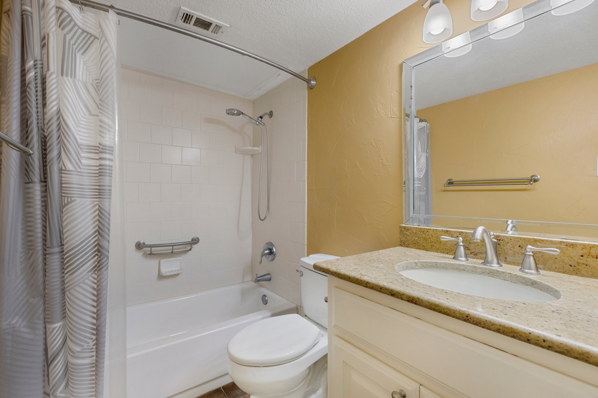 18333 ROEHAMPTON Drive 714 , Dallas, TX, 75252 | 20935561 | Realty Texas LLC
