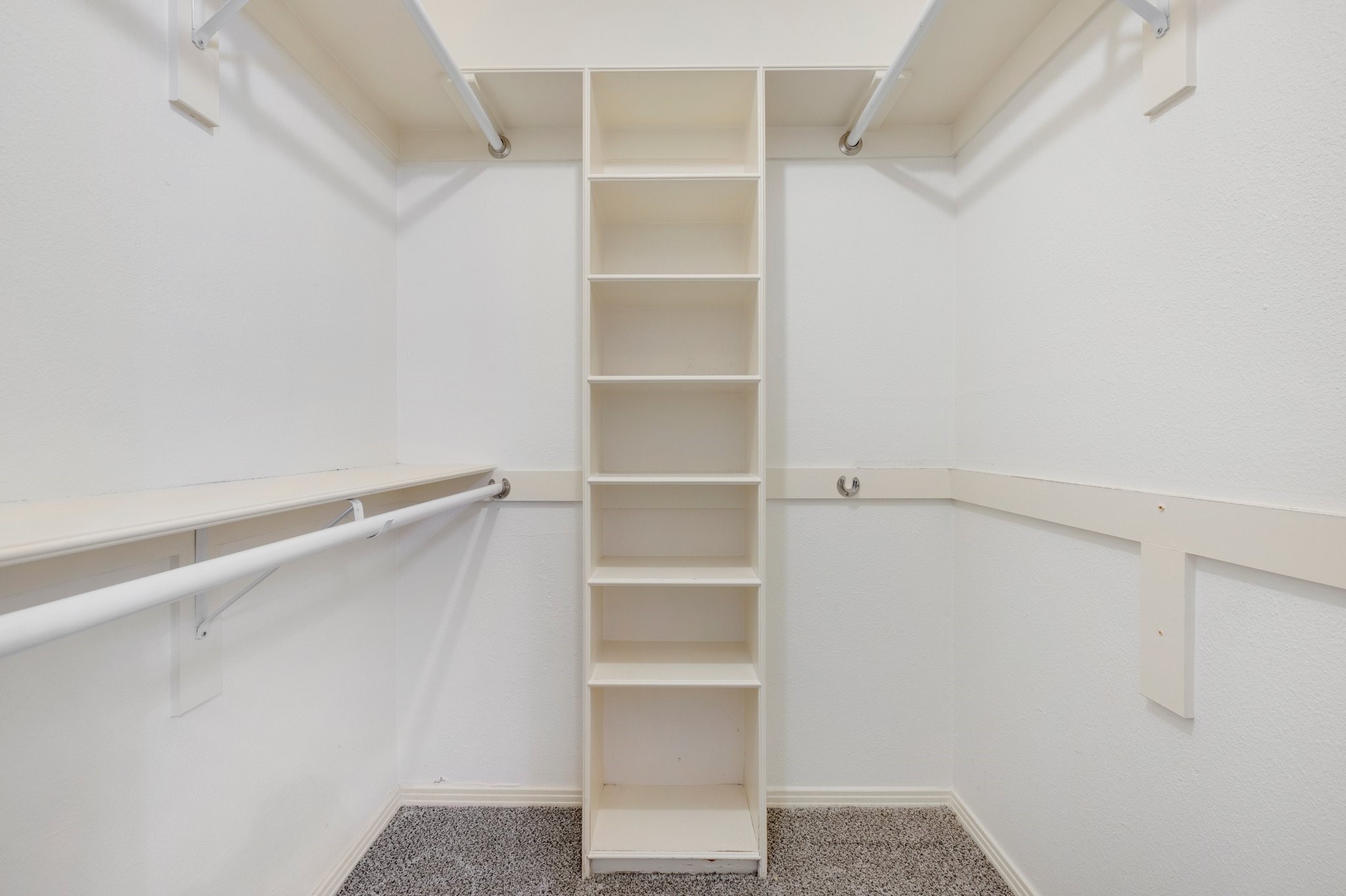 18333 ROEHAMPTON Drive 714 , Dallas, TX, 75252 | 20935561 | Realty Texas LLC