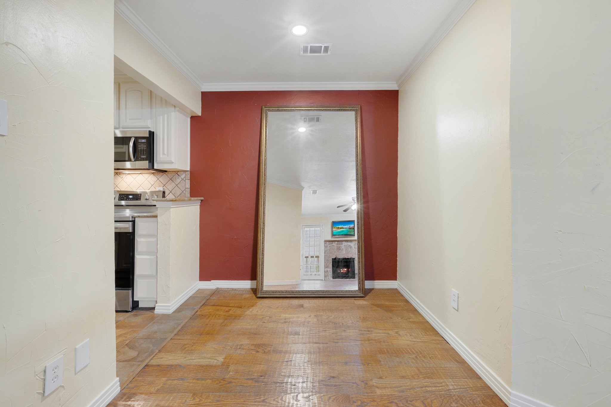 18333 ROEHAMPTON Drive 714 , Dallas, TX, 75252 | 20935561 | Realty Texas LLC