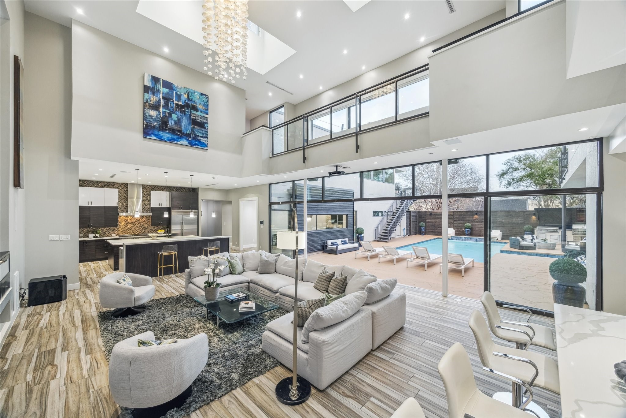 4002 Chatham Lane , Houston, TX, 77027 | 806614 | Realty Texas LLC