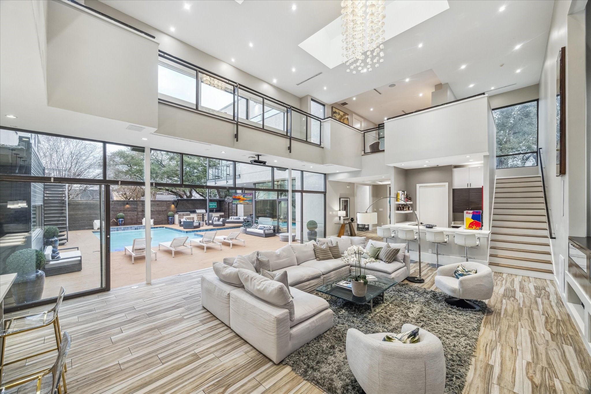 4002 Chatham Lane , Houston, TX, 77027 | 806614 | Realty Texas LLC