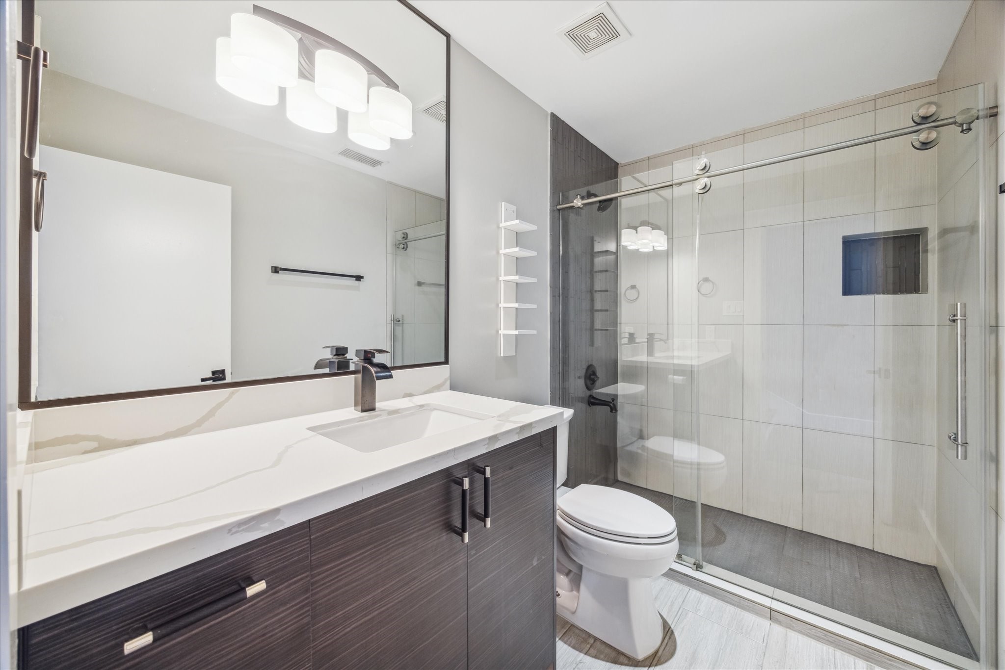 4002 Chatham Lane , Houston, TX, 77027 | 806614 | Realty Texas LLC