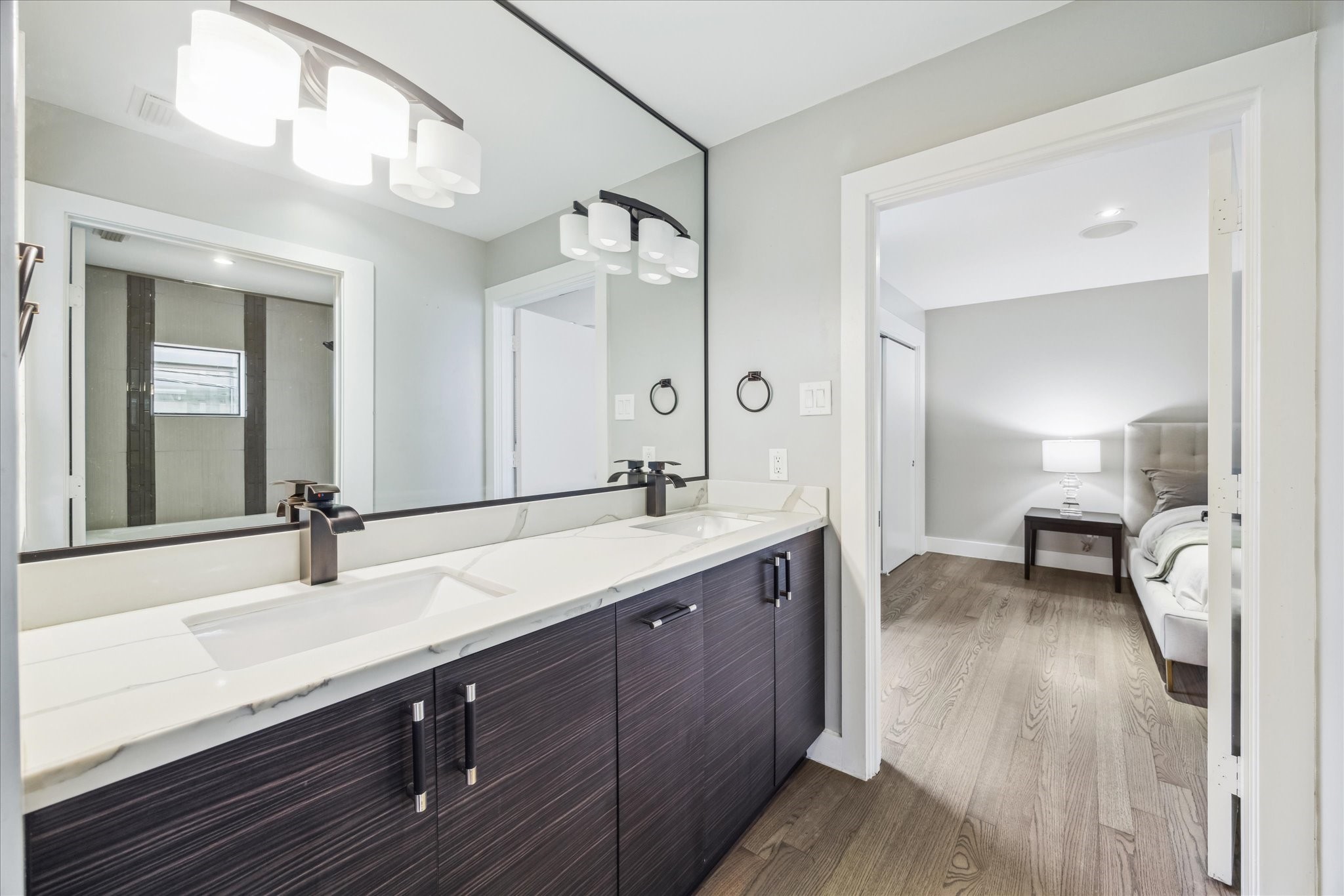 4002 Chatham Lane , Houston, TX, 77027 | 806614 | Realty Texas LLC