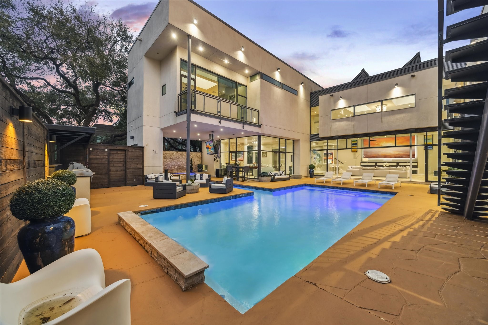 4002 Chatham Lane , Houston, TX, 77027 | 806614 | Realty Texas LLC