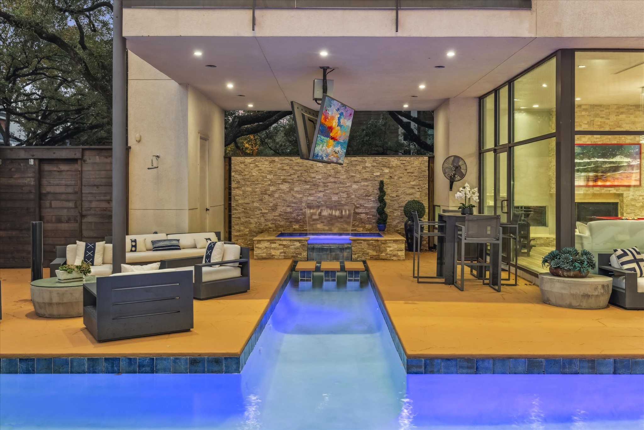 4002 Chatham Lane , Houston, TX, 77027 | 806614 | Realty Texas LLC