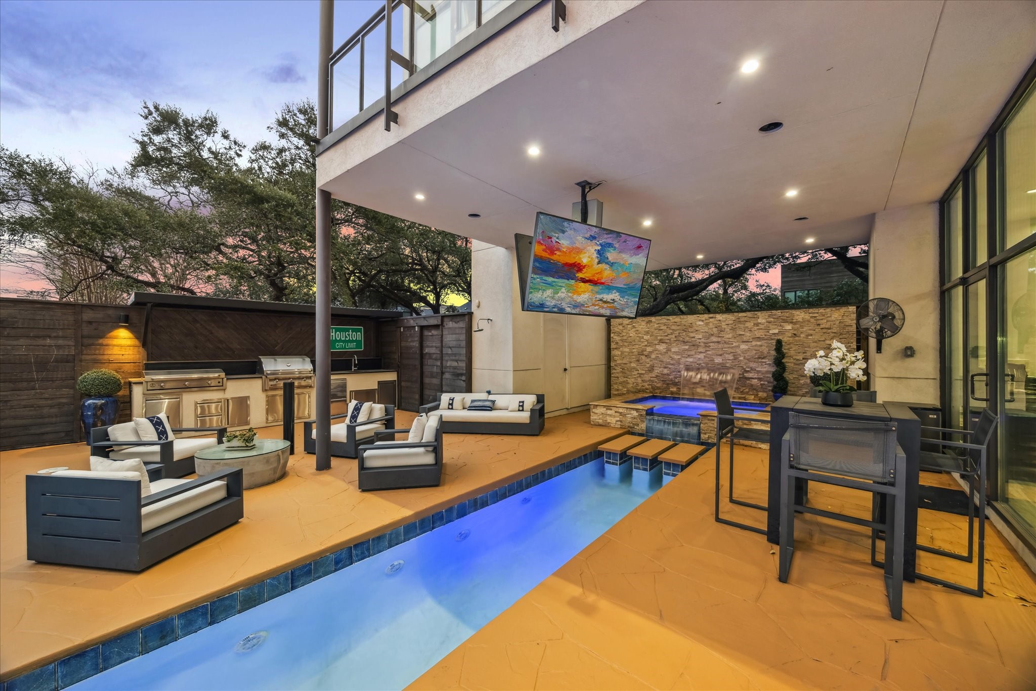 4002 Chatham Lane , Houston, TX, 77027 | 806614 | Realty Texas LLC
