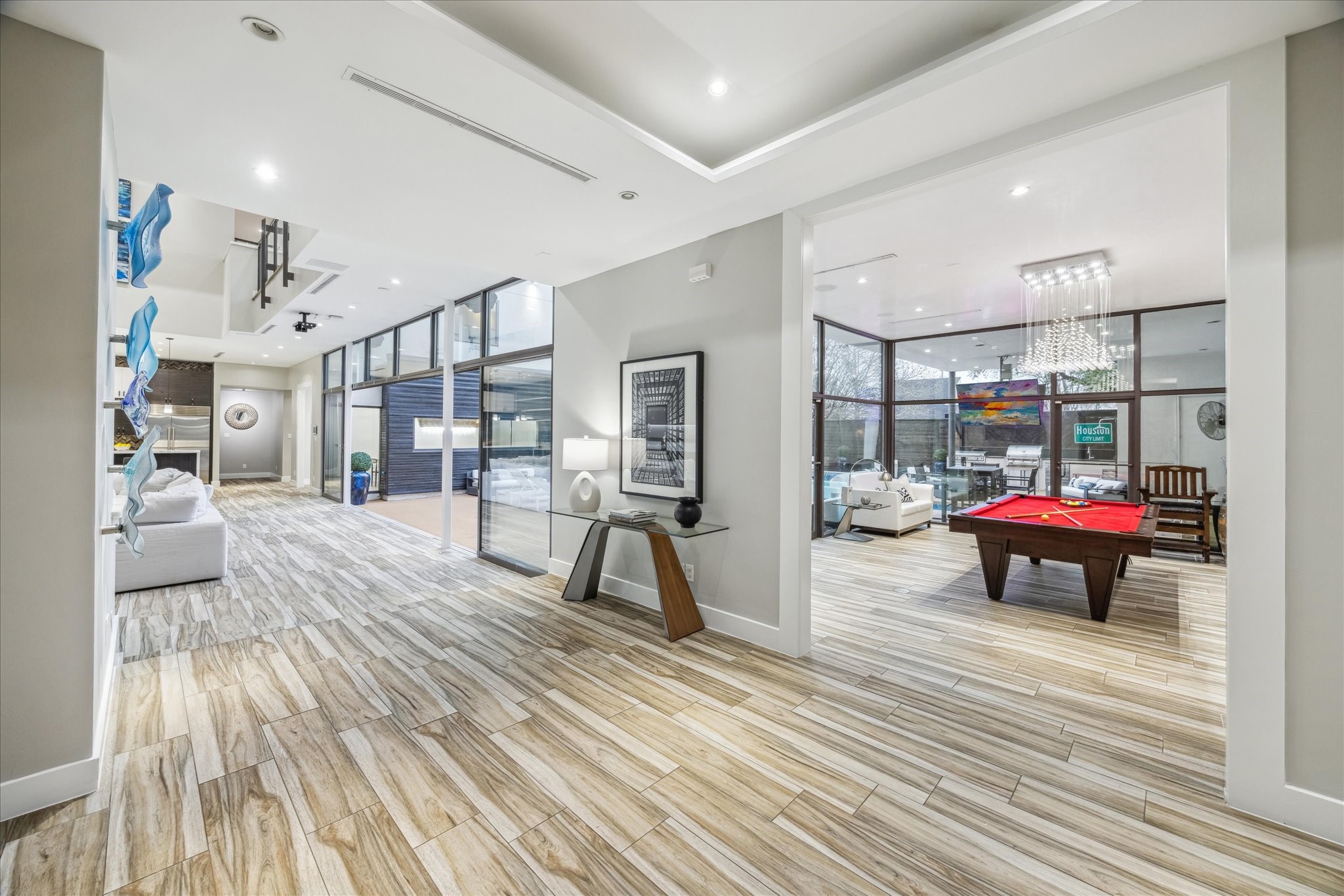 4002 Chatham Lane , Houston, TX, 77027 | 806614 | Realty Texas LLC