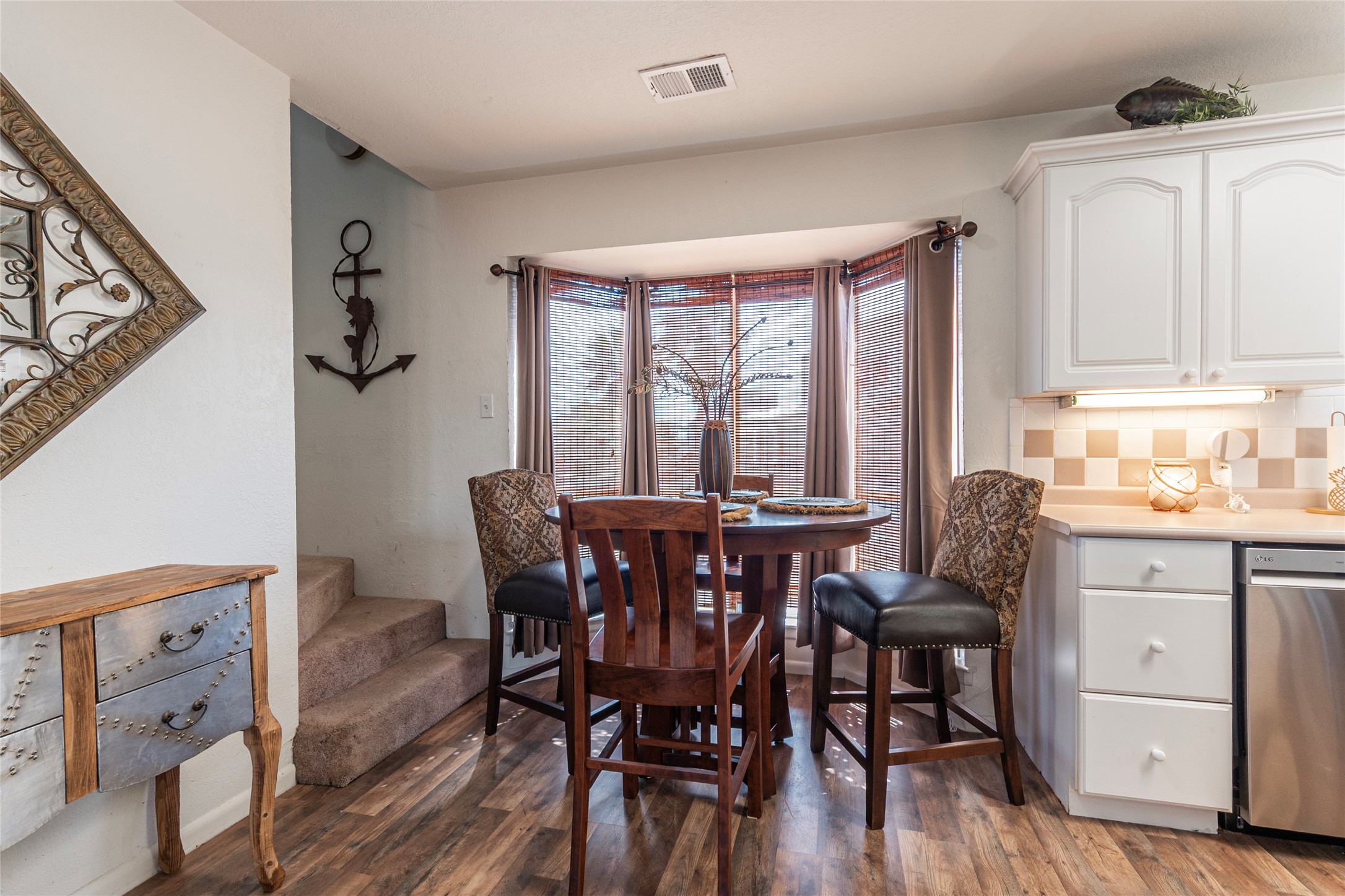 3 N Pelican Street , La Marque, TX, 77568 | 98174823 | Realty Texas LLC