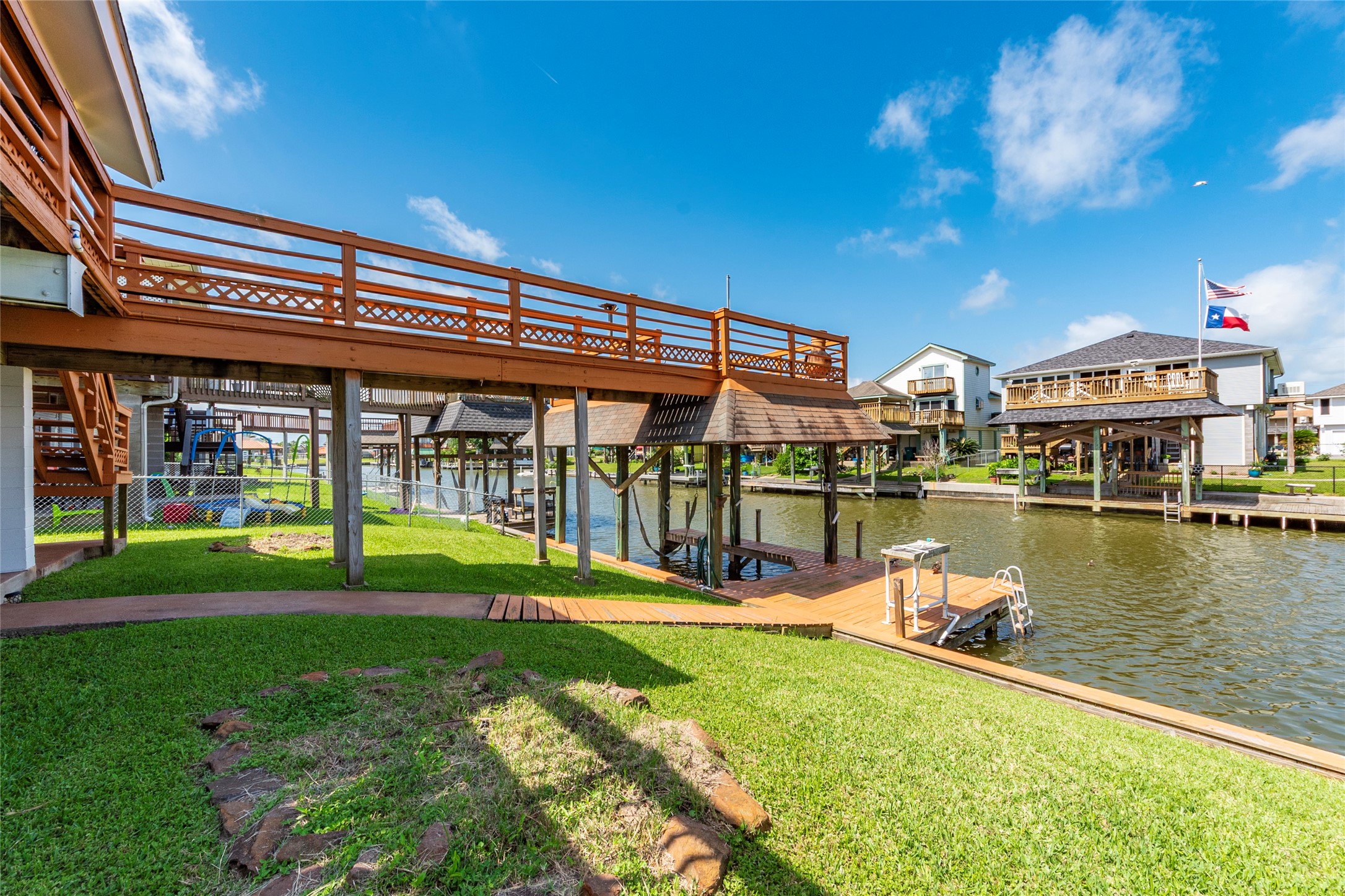 3 N Pelican Street , La Marque, TX, 77568 | 98174823 | Realty Texas LLC