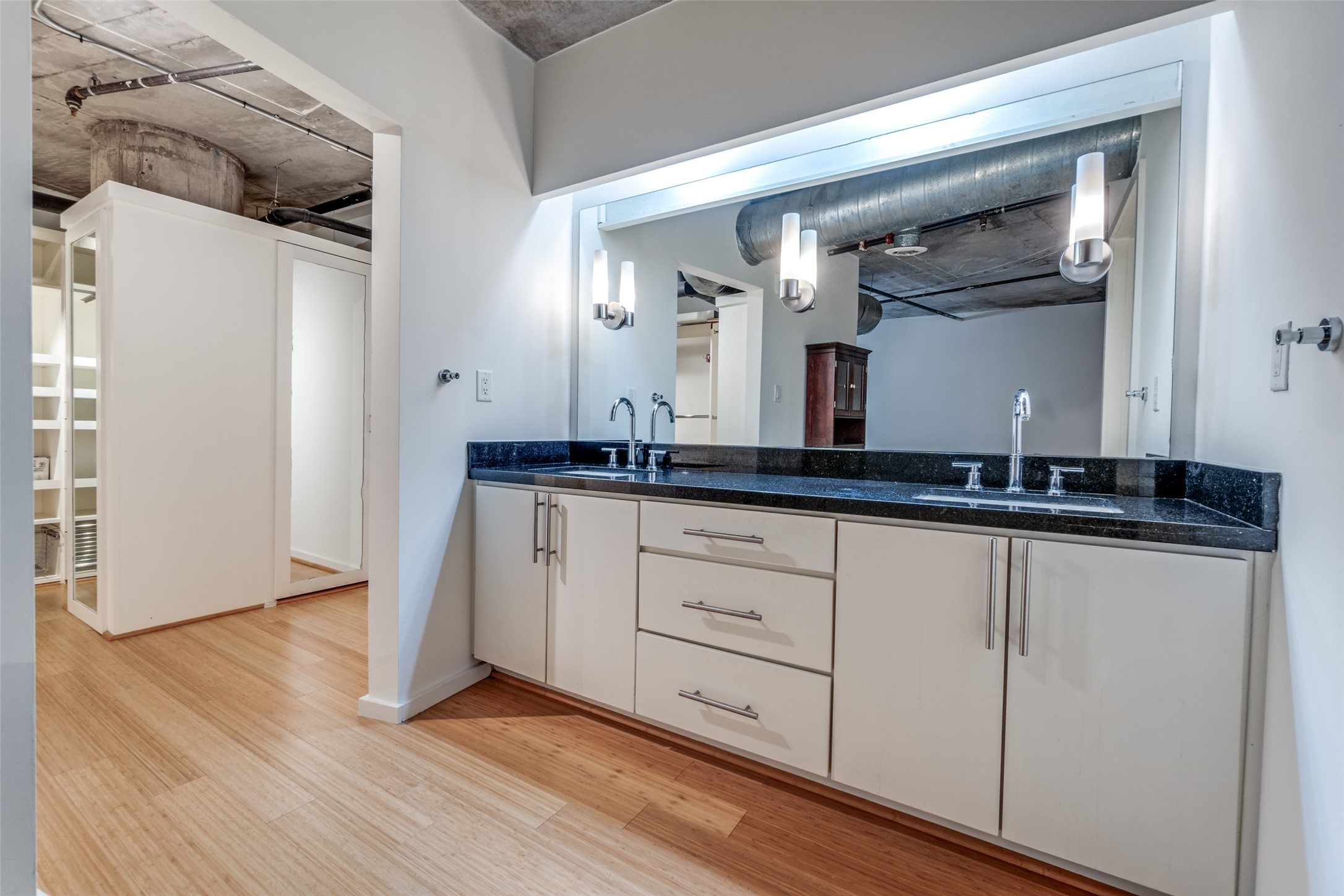 3110 Thomas Avenue 717 , Dallas, TX, 75204 | 20937227 | Realty Texas LLC