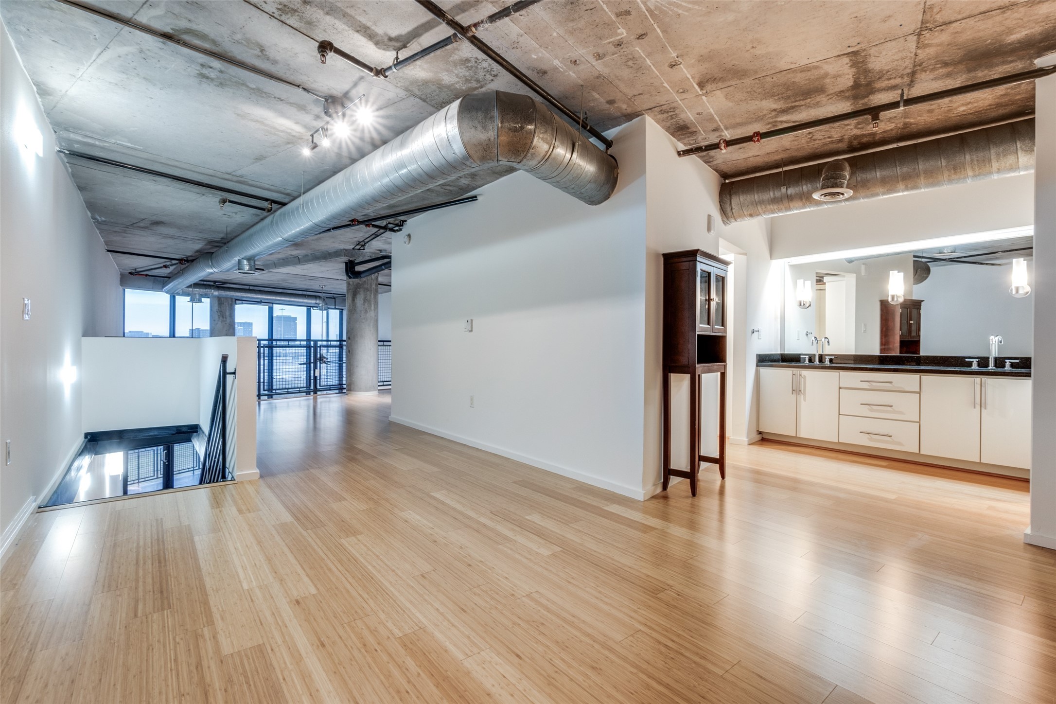 3110 Thomas Avenue 717 , Dallas, TX, 75204 | 20937227 | Realty Texas LLC