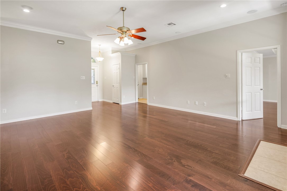 4402 Spring Branch Court , College Station, TX, 77845 | 25005744 | Realty Texas LLC