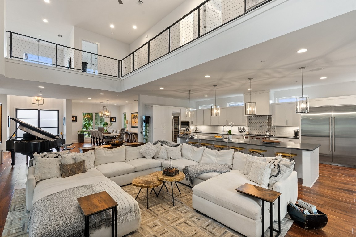 908 Cypress Grove Drive , Austin, TX, 78732 | 1708830 | Realty Texas LLC