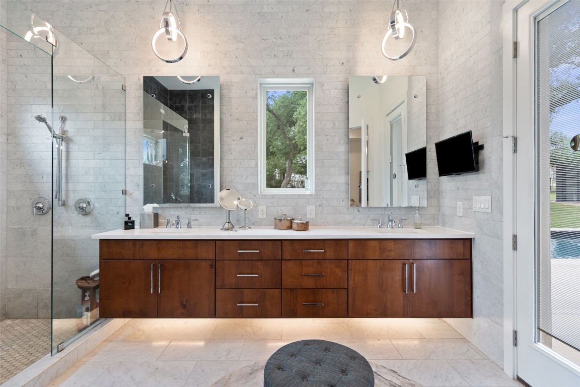 908 Cypress Grove Drive , Austin, TX, 78732 | 1708830 | Realty Texas LLC