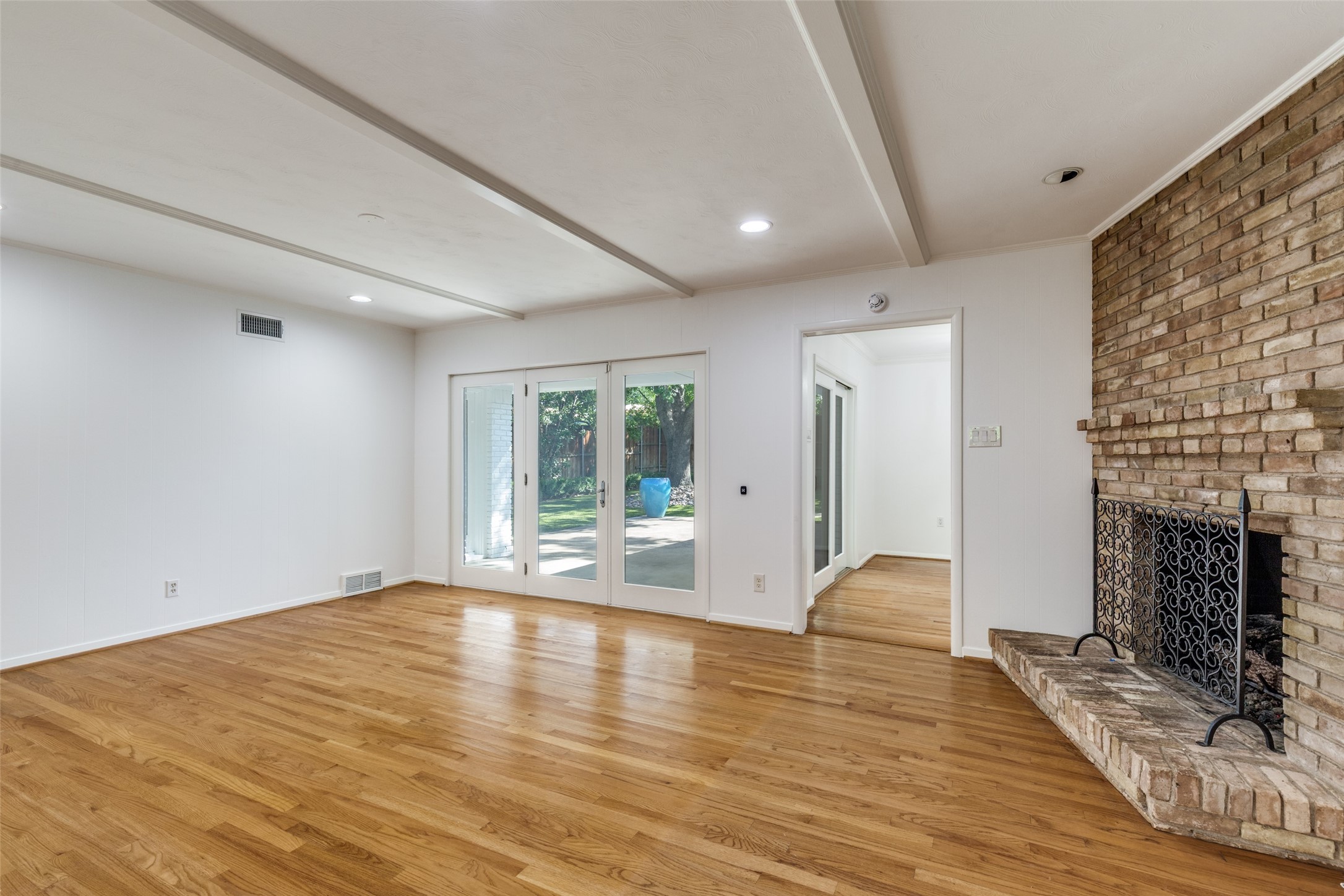 6840 Carolyncrest Drive , Dallas, TX, 75214 | 20929260 | Realty Texas LLC