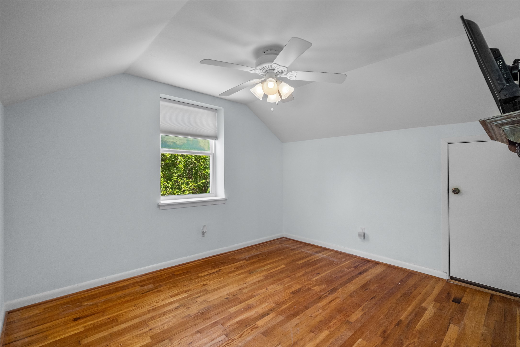 180 Grove Road , Kemah, TX, 77565 | 22042040 | Realty Texas LLC