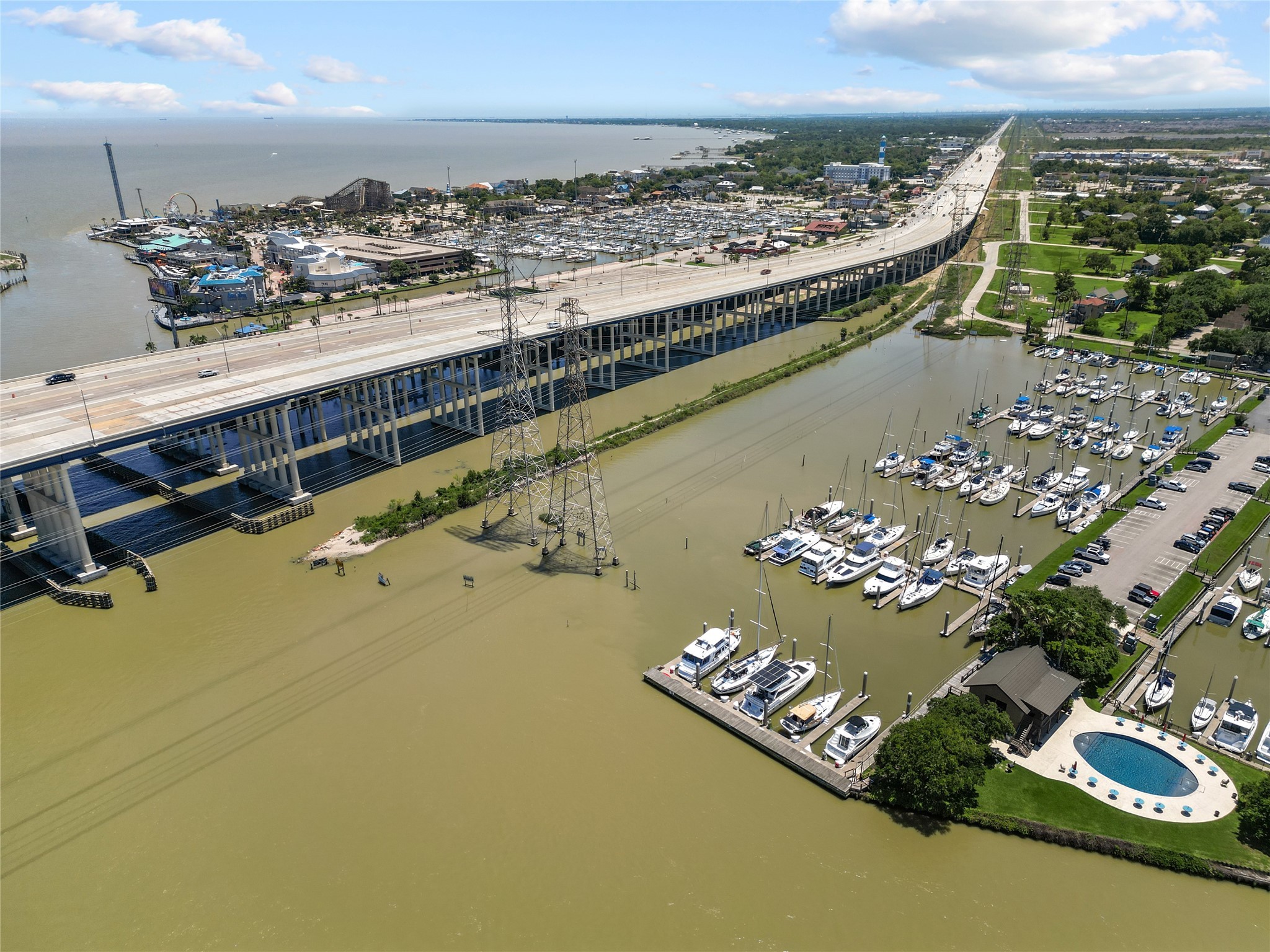 180 Grove Road , Kemah, TX, 77565 | 22042040 | Realty Texas LLC