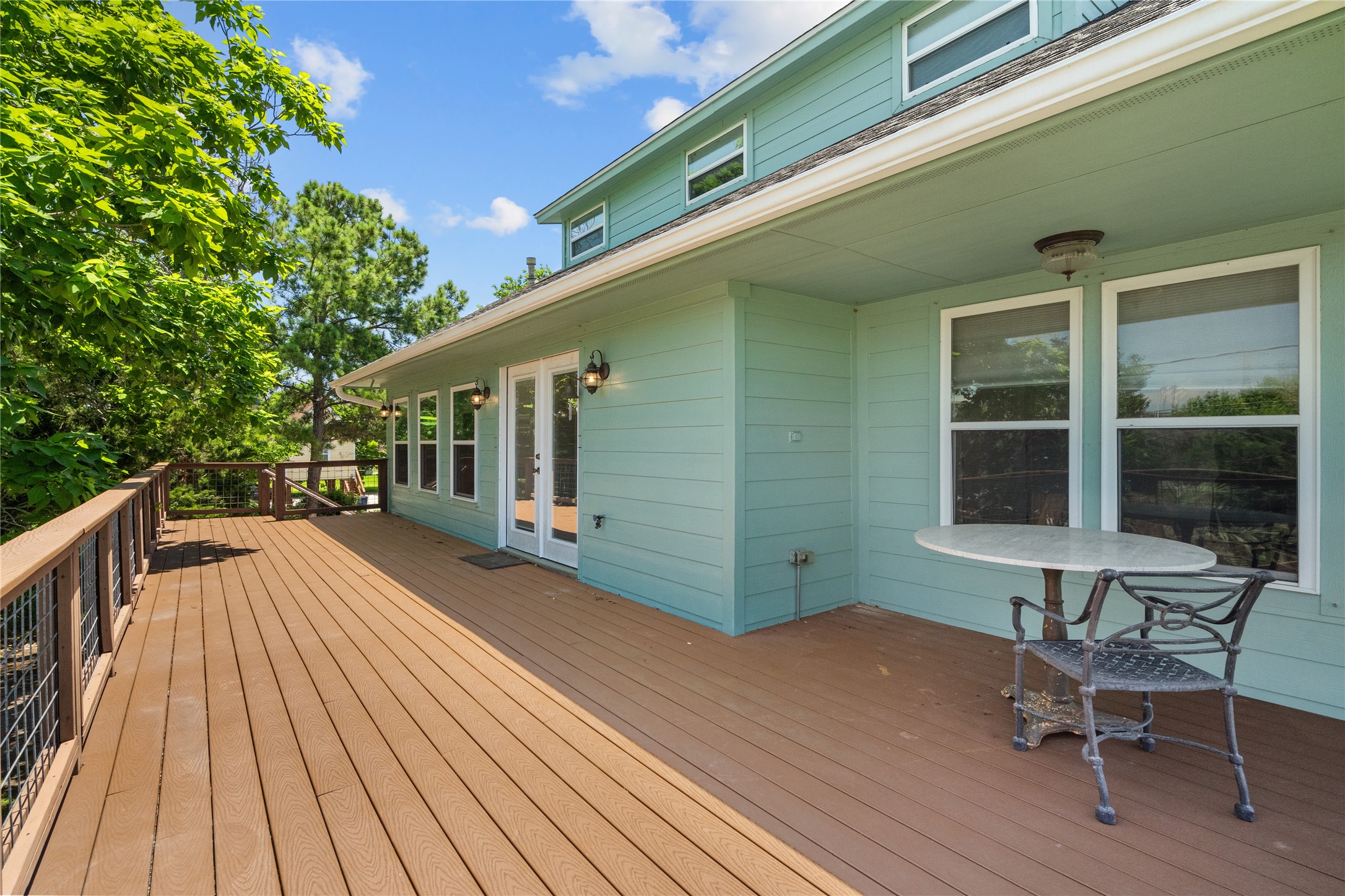180 Grove Road , Kemah, TX, 77565 | 22042040 | Realty Texas LLC