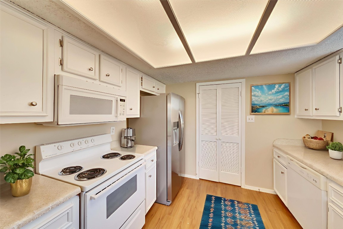 12101 Sage Hen Circle , Austin, TX, 78727 | 3780652 | Realty Texas LLC
