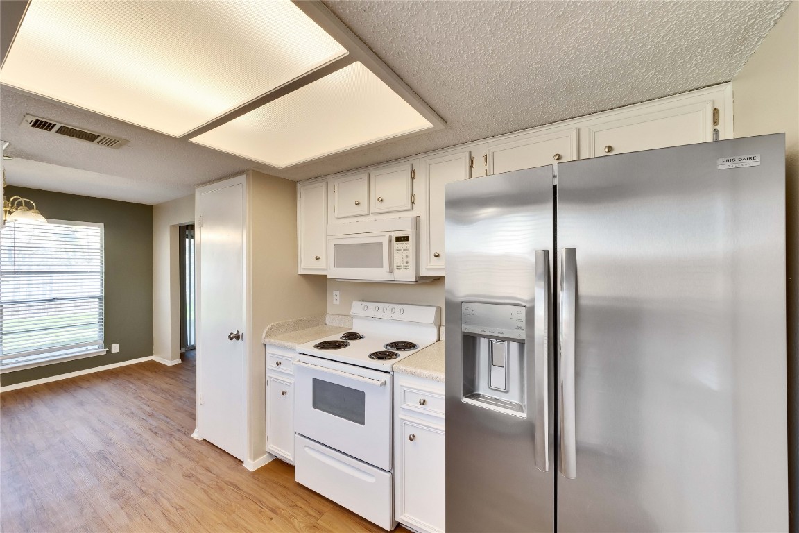12101 Sage Hen Circle , Austin, TX, 78727 | 3780652 | Realty Texas LLC