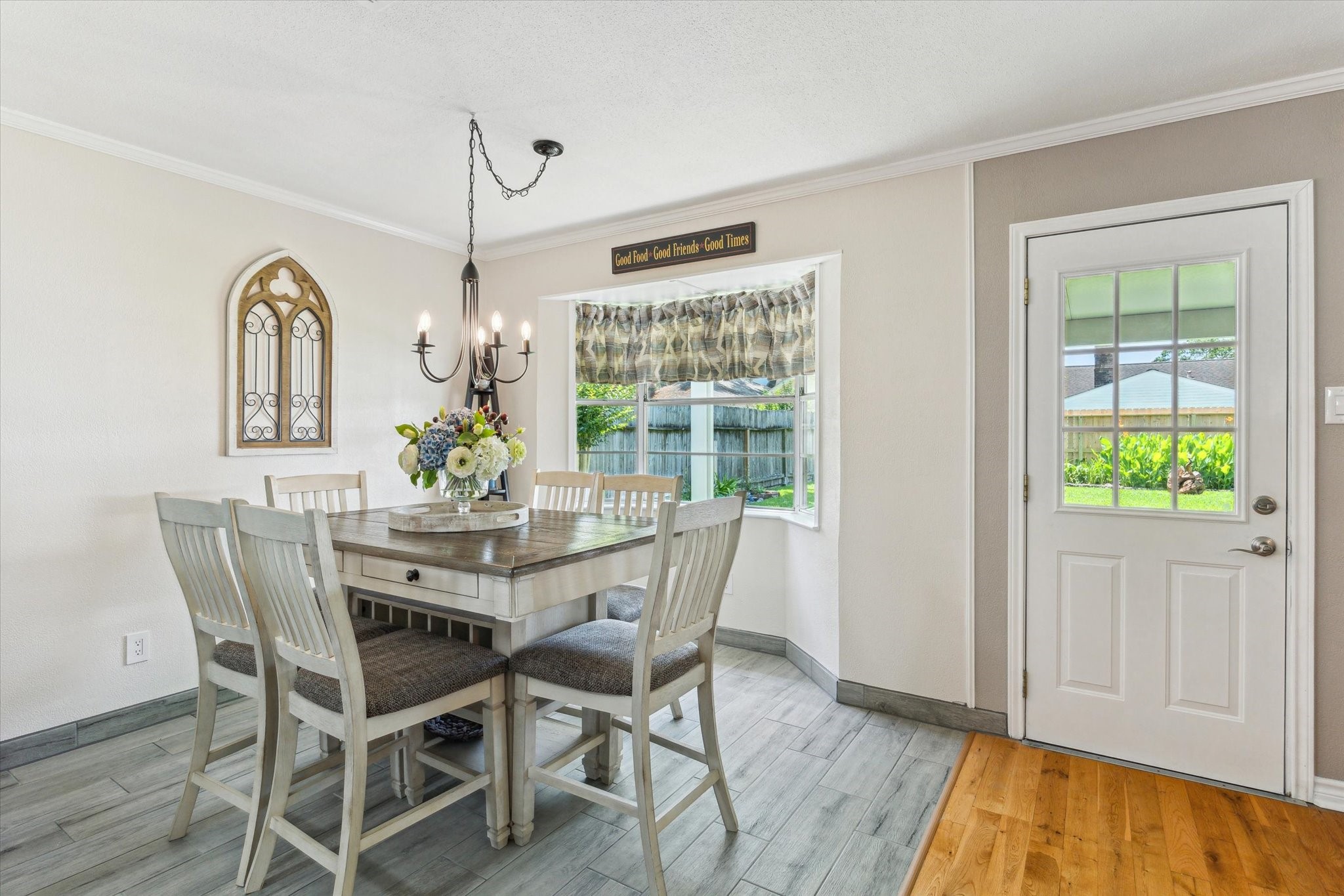 1926 Meadow Creek Drive , Pearland, TX, 77581 | 23363948 | Realty Texas LLC