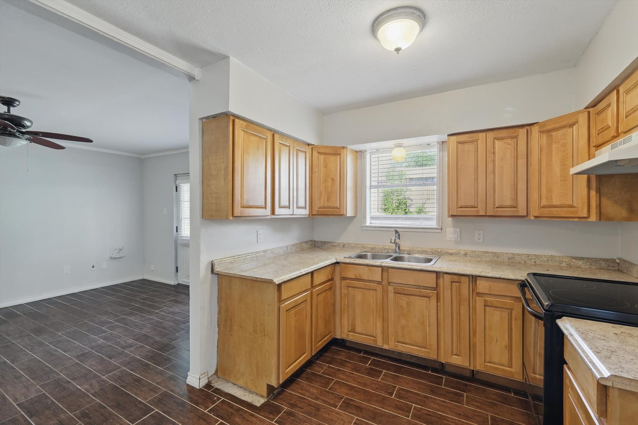 6529 Wooddale Drive , Watauga, TX, 76148 | 20935815 | Realty Texas LLC