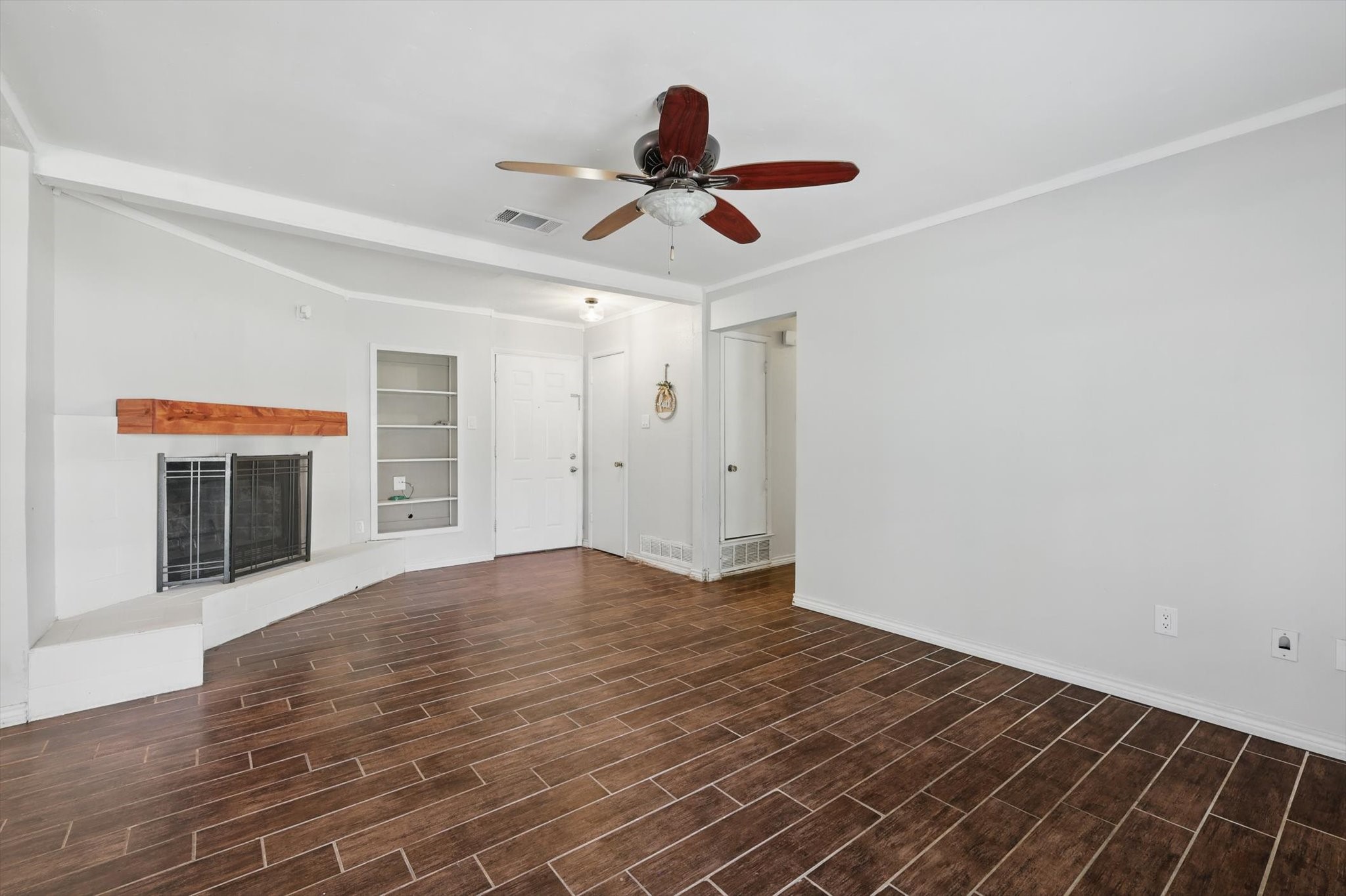 6529 Wooddale Drive , Watauga, TX, 76148 | 20935815 | Realty Texas LLC