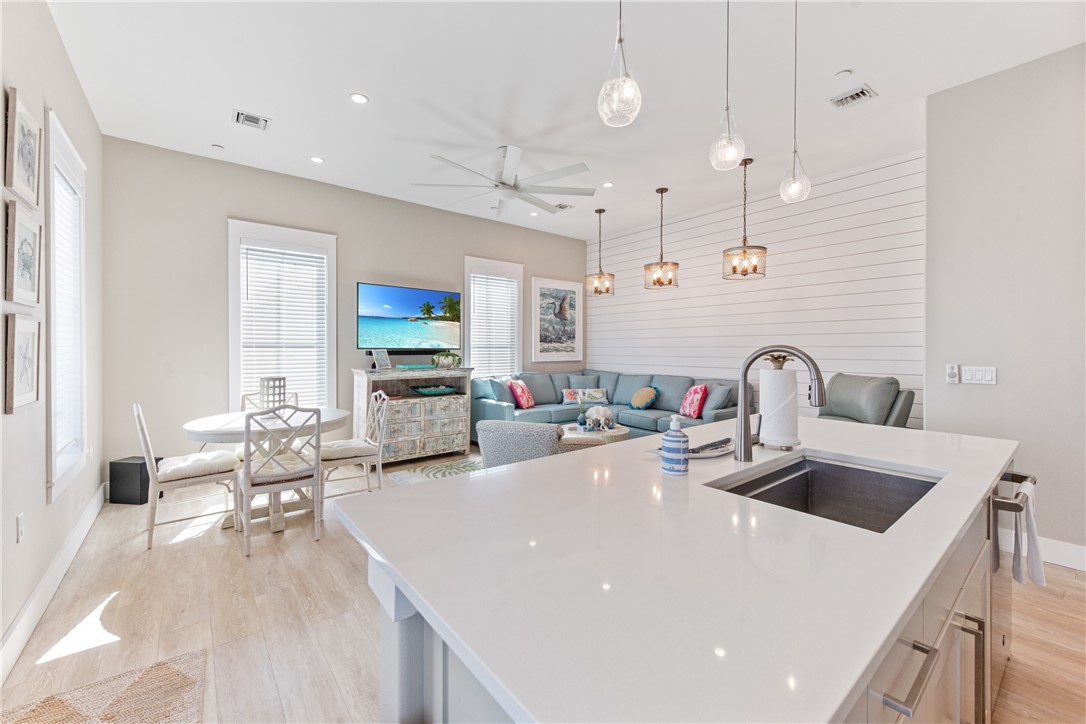 136 Palmilla Circle 302 , Port Aransas, TX, 78373 | 459181 | Realty Texas LLC