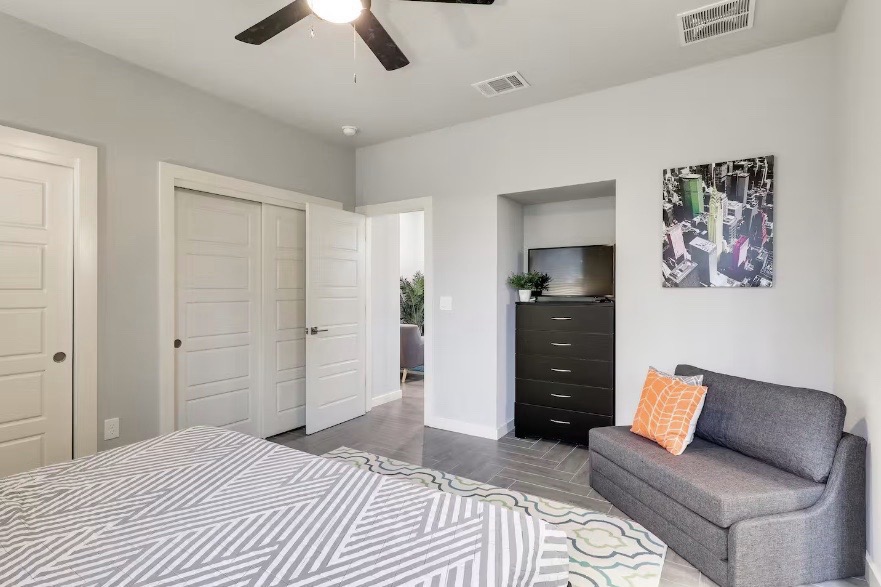 2709 E 2nd Street A , Austin, TX, 78702 | 3931799 | Realty Texas LLC