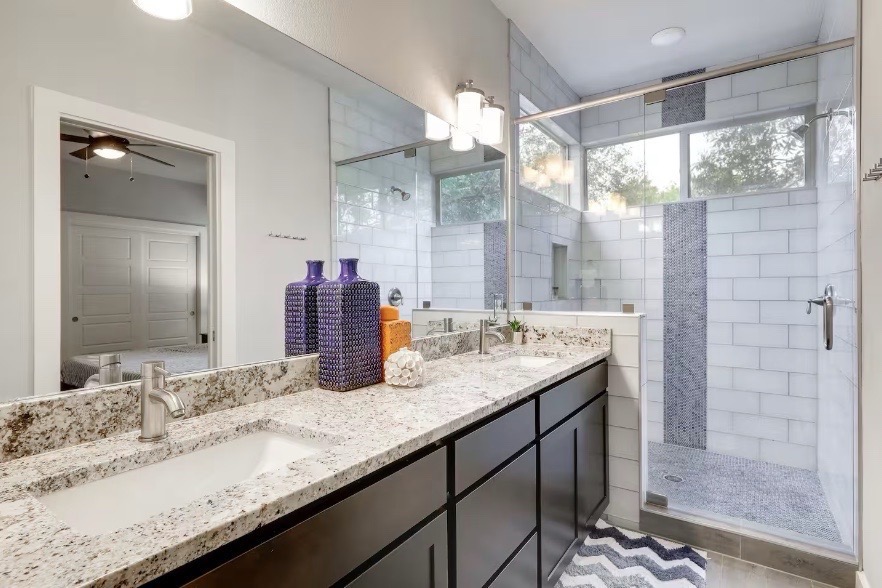 2709 E 2nd Street A , Austin, TX, 78702 | 3931799 | Realty Texas LLC