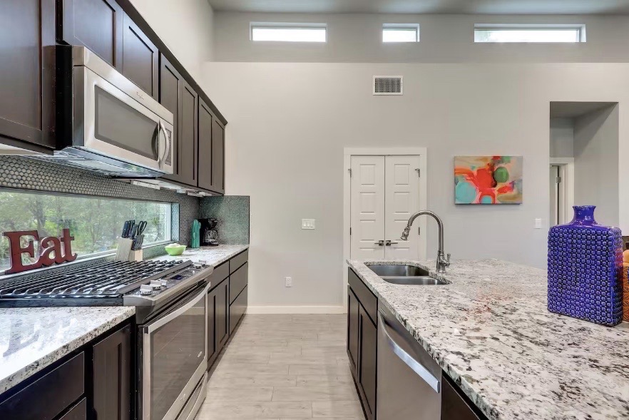 2709 E 2nd Street A , Austin, TX, 78702 | 3931799 | Realty Texas LLC