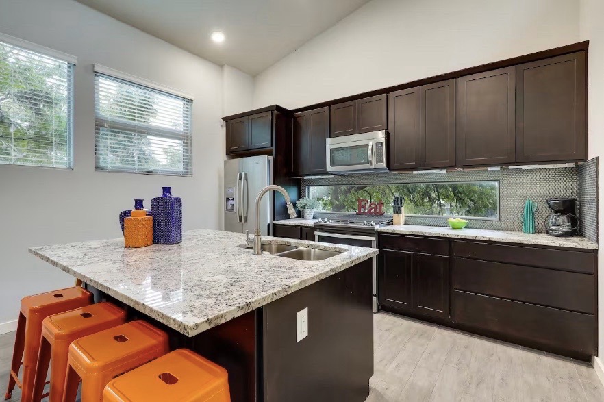 2709 E 2nd Street A , Austin, TX, 78702 | 3931799 | Realty Texas LLC