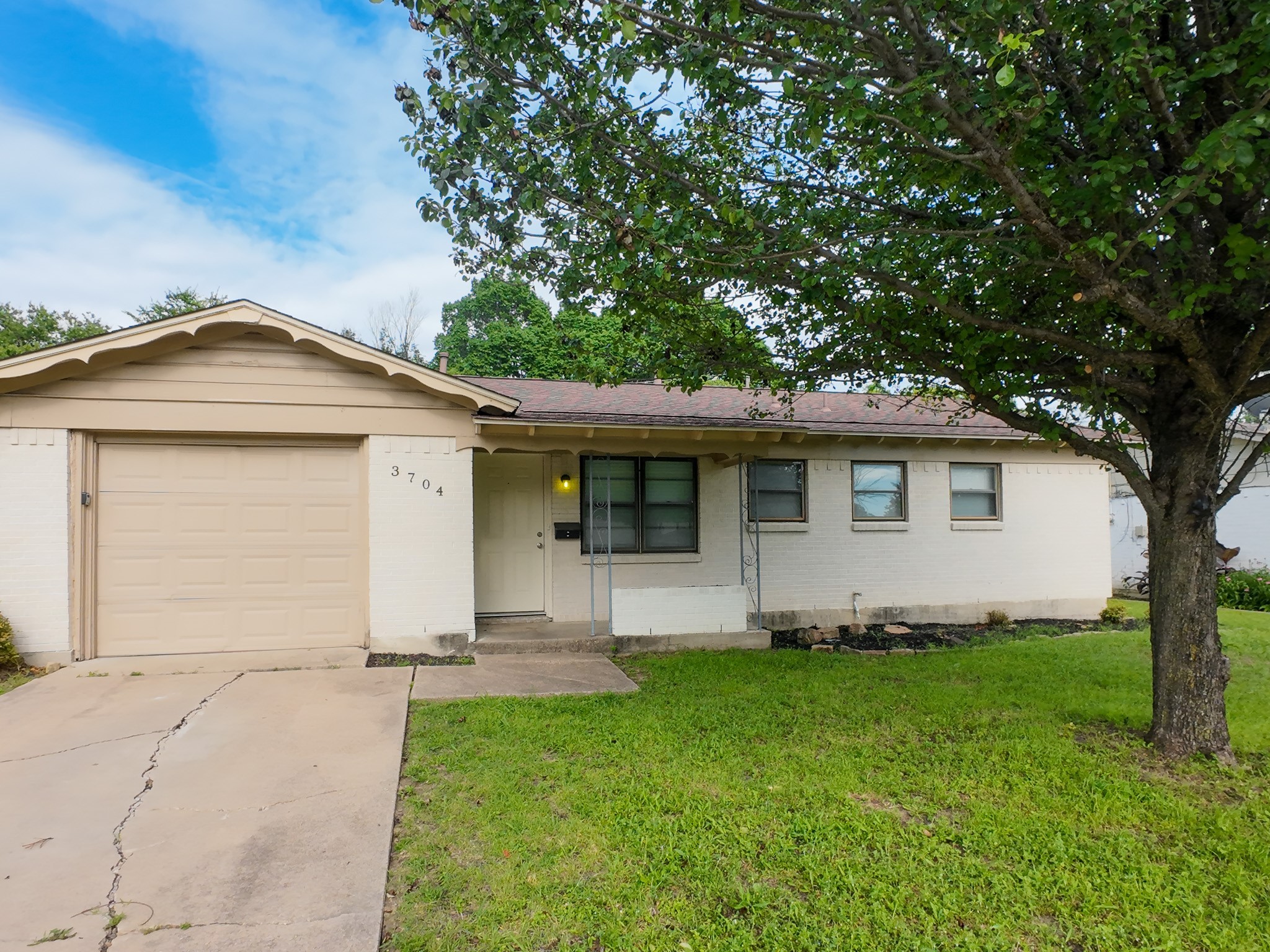 3704 Eastridge Drive , Haltom City, TX, 76117 | 20936672 | Realty Texas LLC