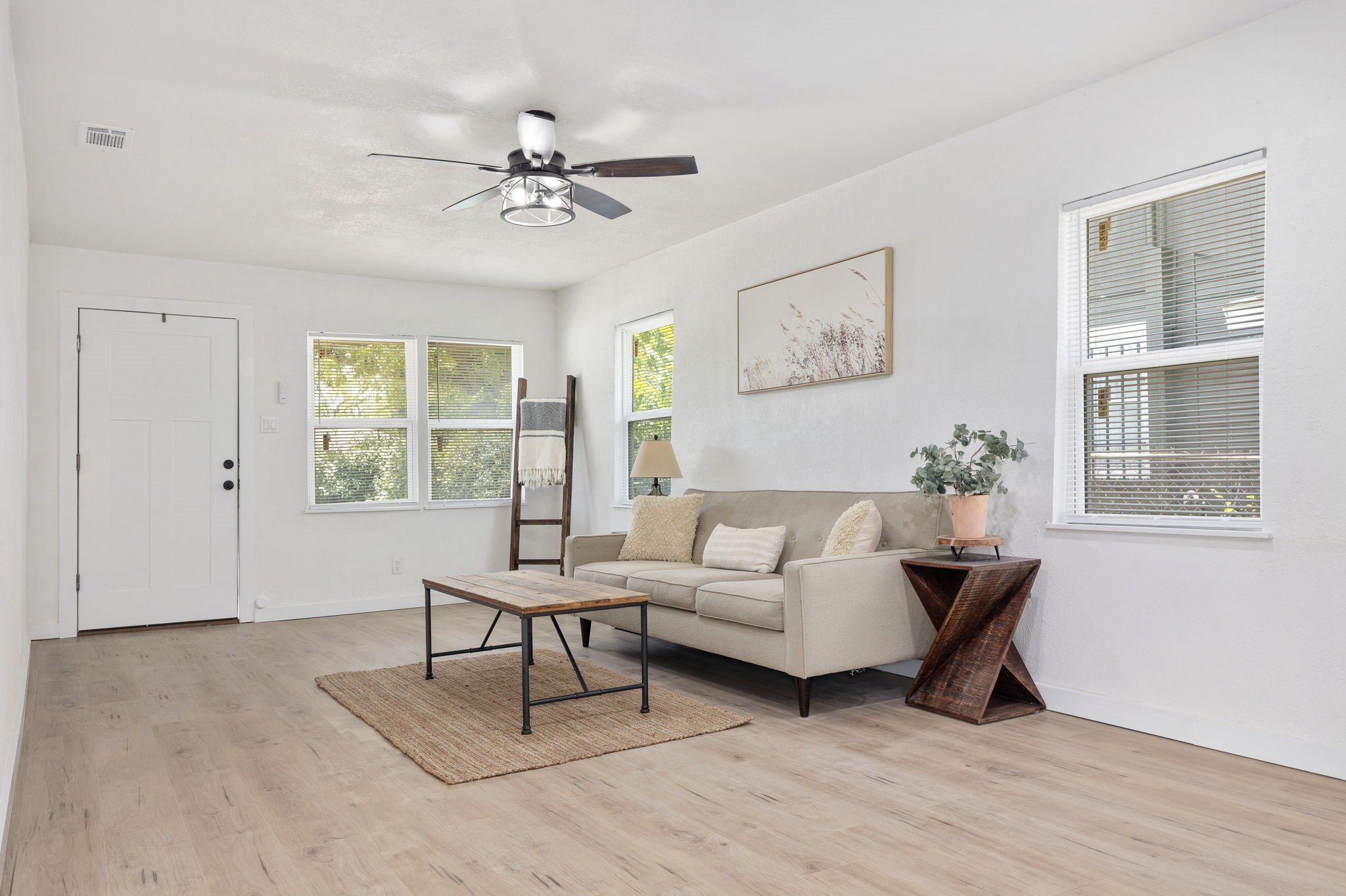 3403 Canada Drive , Dallas, TX, 75212 | 20938187 | Realty Texas LLC
