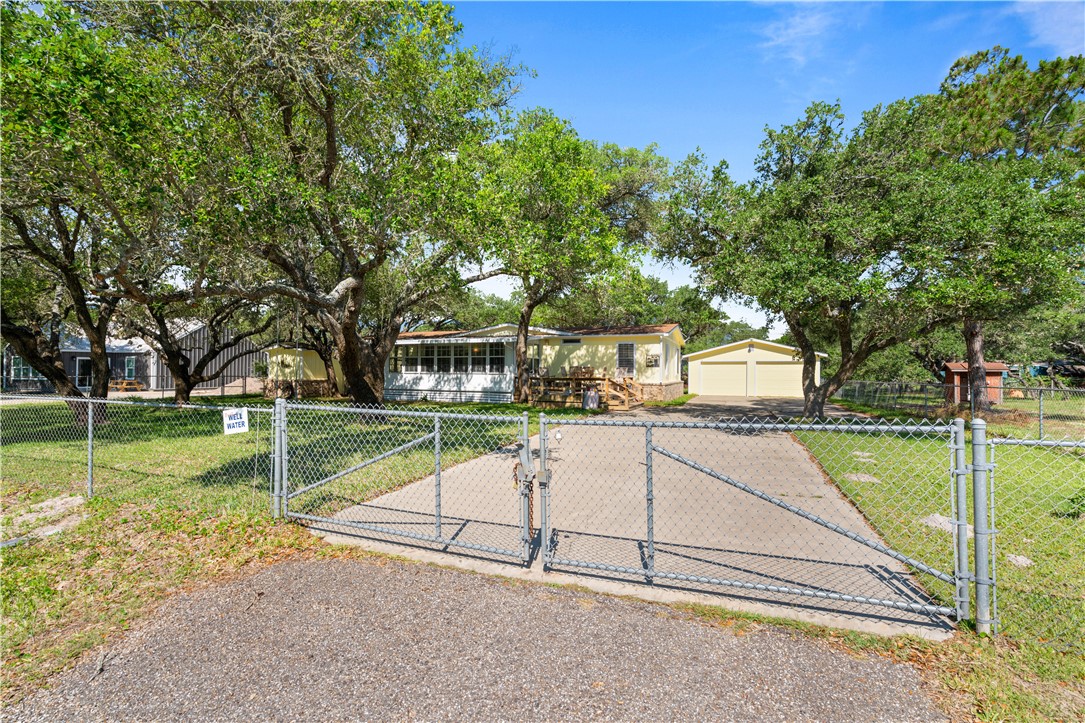 613 Sunset Drive , Rockport, TX, 78382 | 459074 | Realty Texas LLC