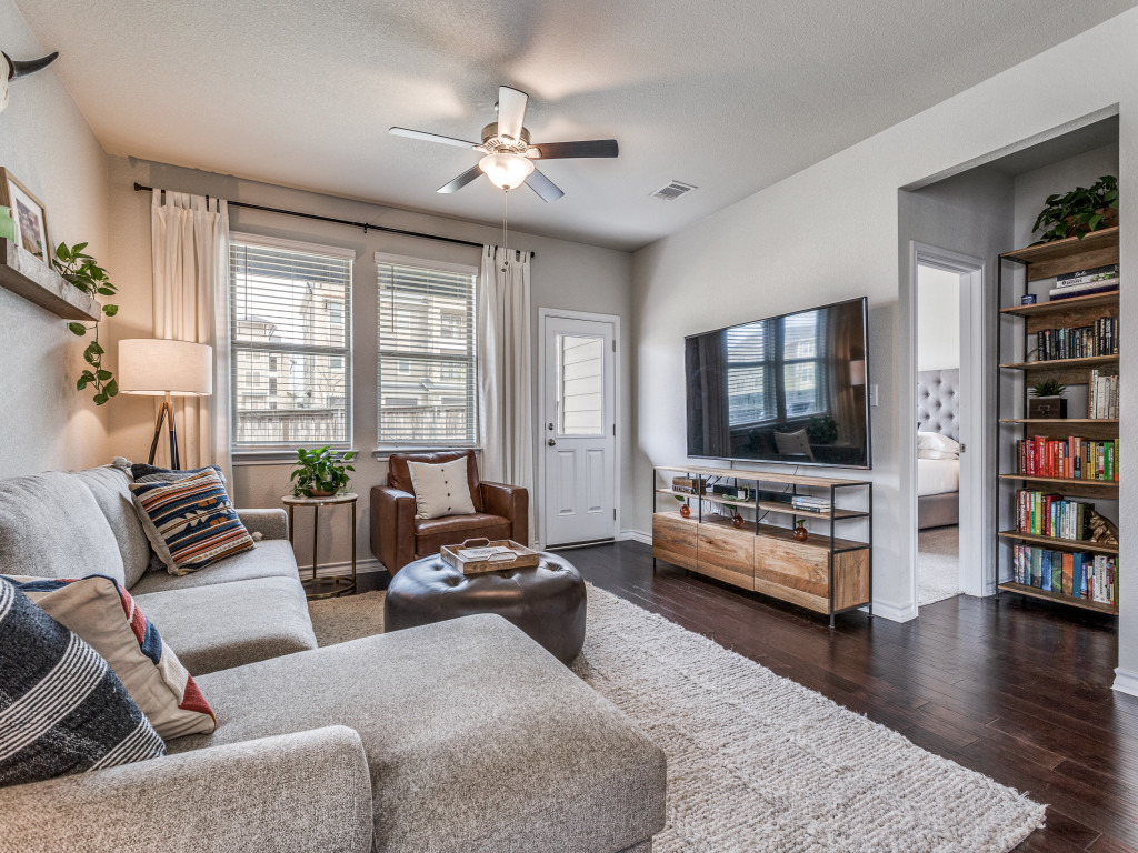 281 Satsuma Drive , Buda, TX, 78610 | 2520099 | Realty Texas LLC
