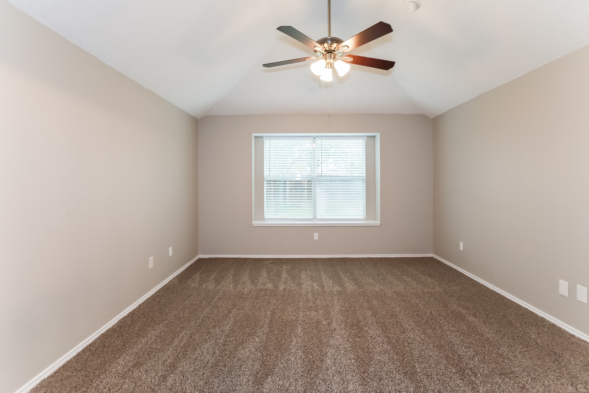 813 Dayspring Drive , Denton, TX, 76210 | 20938402 | Realty Texas LLC