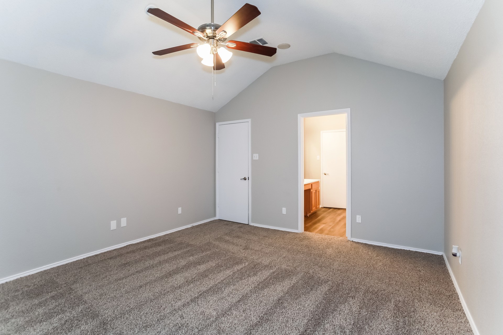 813 Dayspring Drive , Denton, TX, 76210 | 20938402 | Realty Texas LLC
