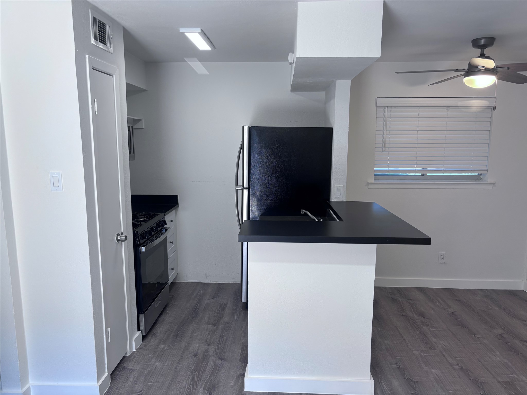 2707 Shelby Avenue , Dallas, TX, 75219 | 20938452 | Realty Texas LLC