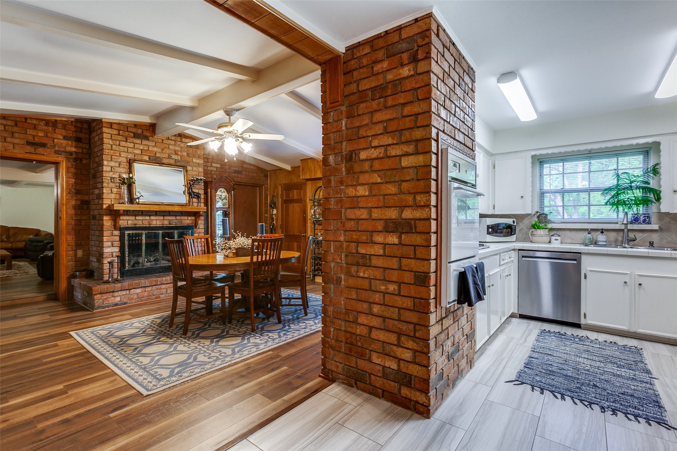 9551 E Lake Highlands Drive , Dallas, TX, 75218 | 20938513 | Realty Texas LLC